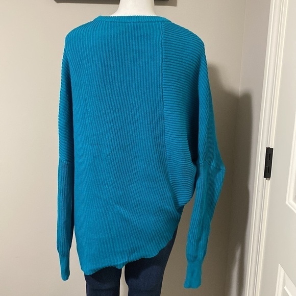 Free People Downtown Long Sleeve Asymmetrical Sweater Turquoise Dolman Sz S - Picture 10 of 15